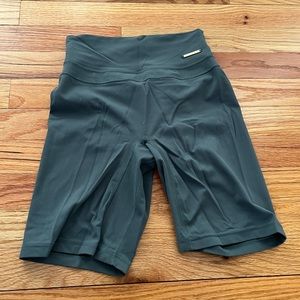 whitney simmons gymshark biker shorts